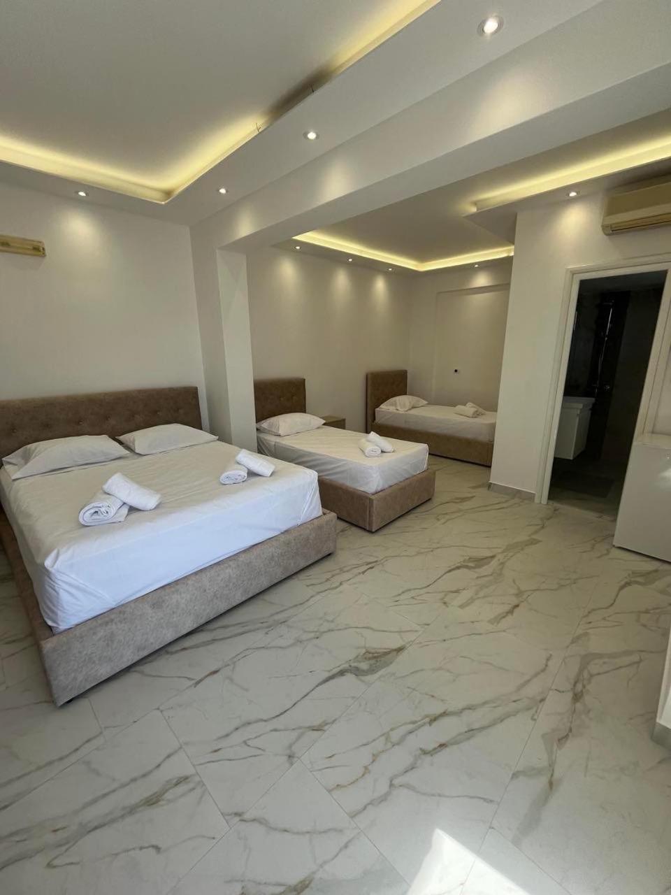 Harmony Apartments เดอร์มี ภายนอก รูปภาพ